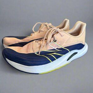 New Balance FuelCell Rebel v3